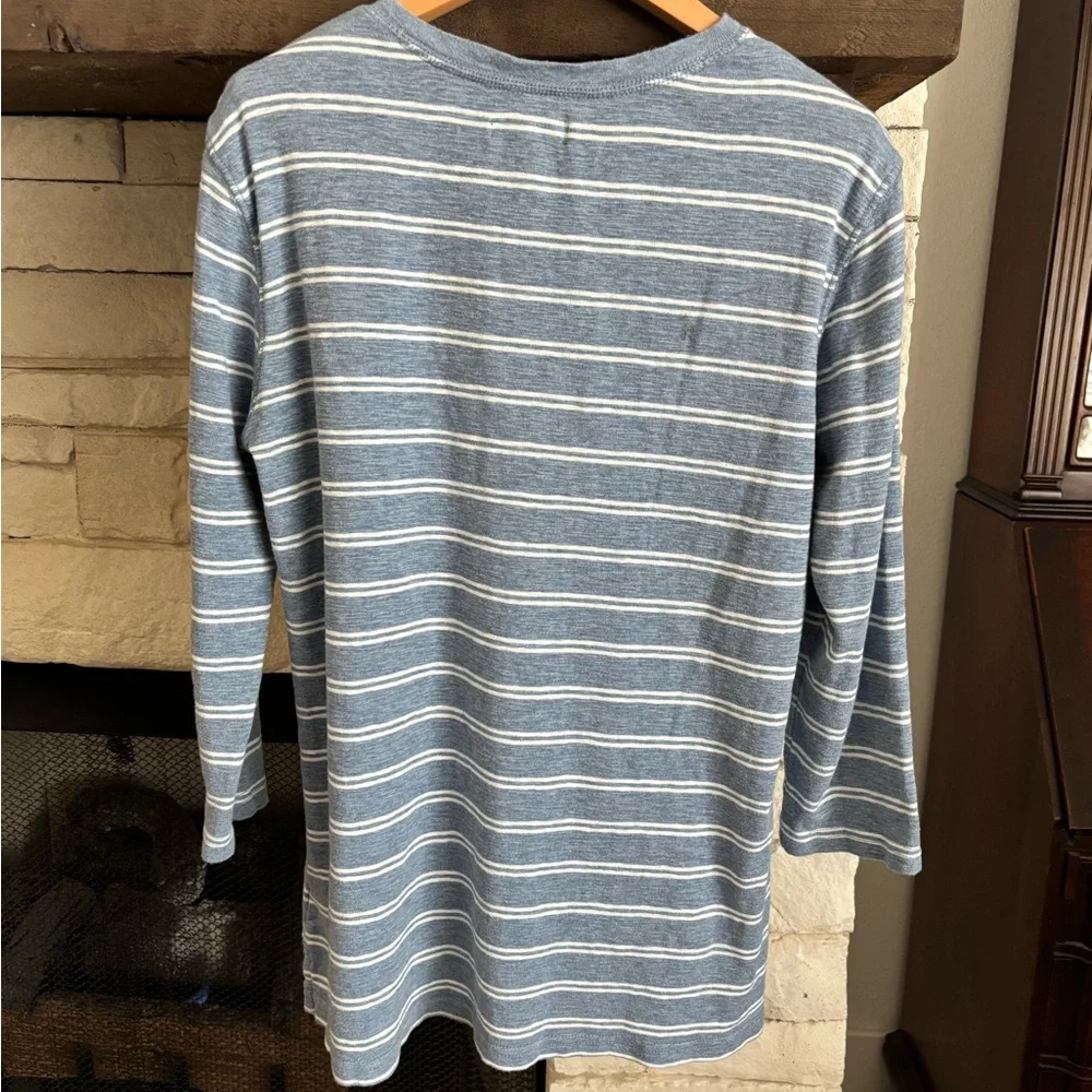 CHAPS Chambray Blue Striped 3/4 Sleeve Henley Shirt - Picture 4 of 4